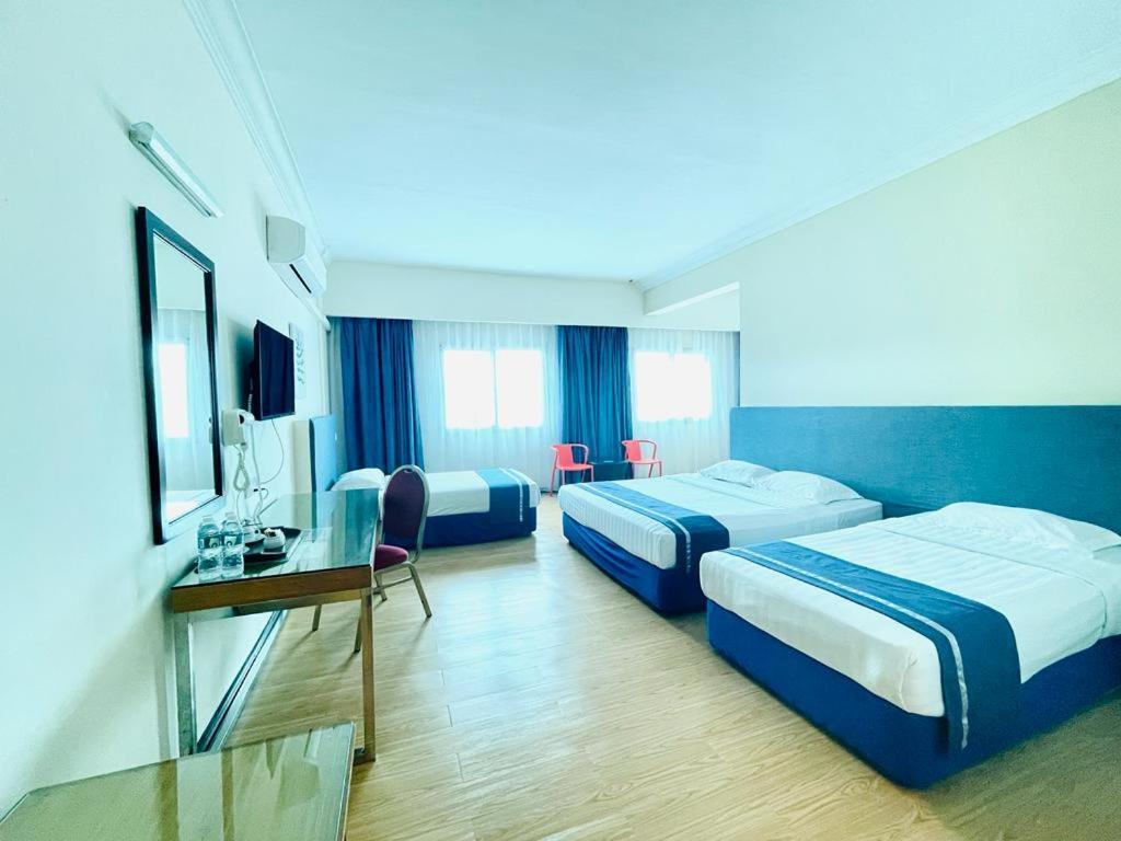 Tyng Garden Hotel Сандакан Экстерьер фото