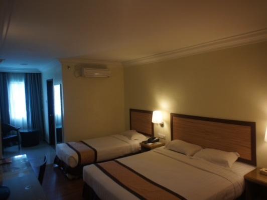 Tyng Garden Hotel Сандакан Экстерьер фото