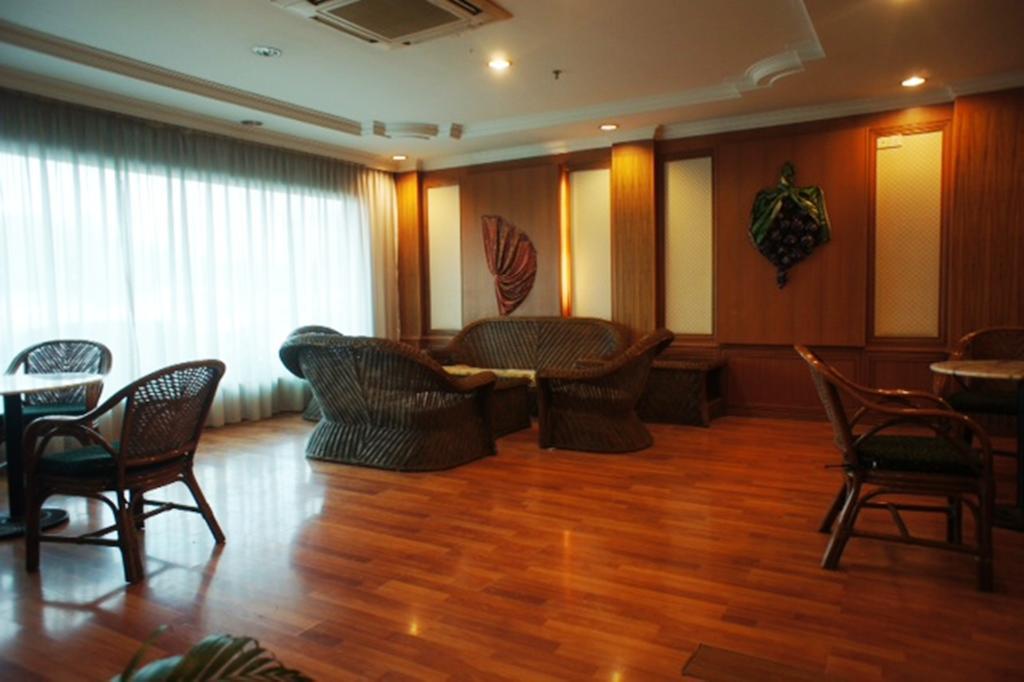 Tyng Garden Hotel Сандакан Экстерьер фото