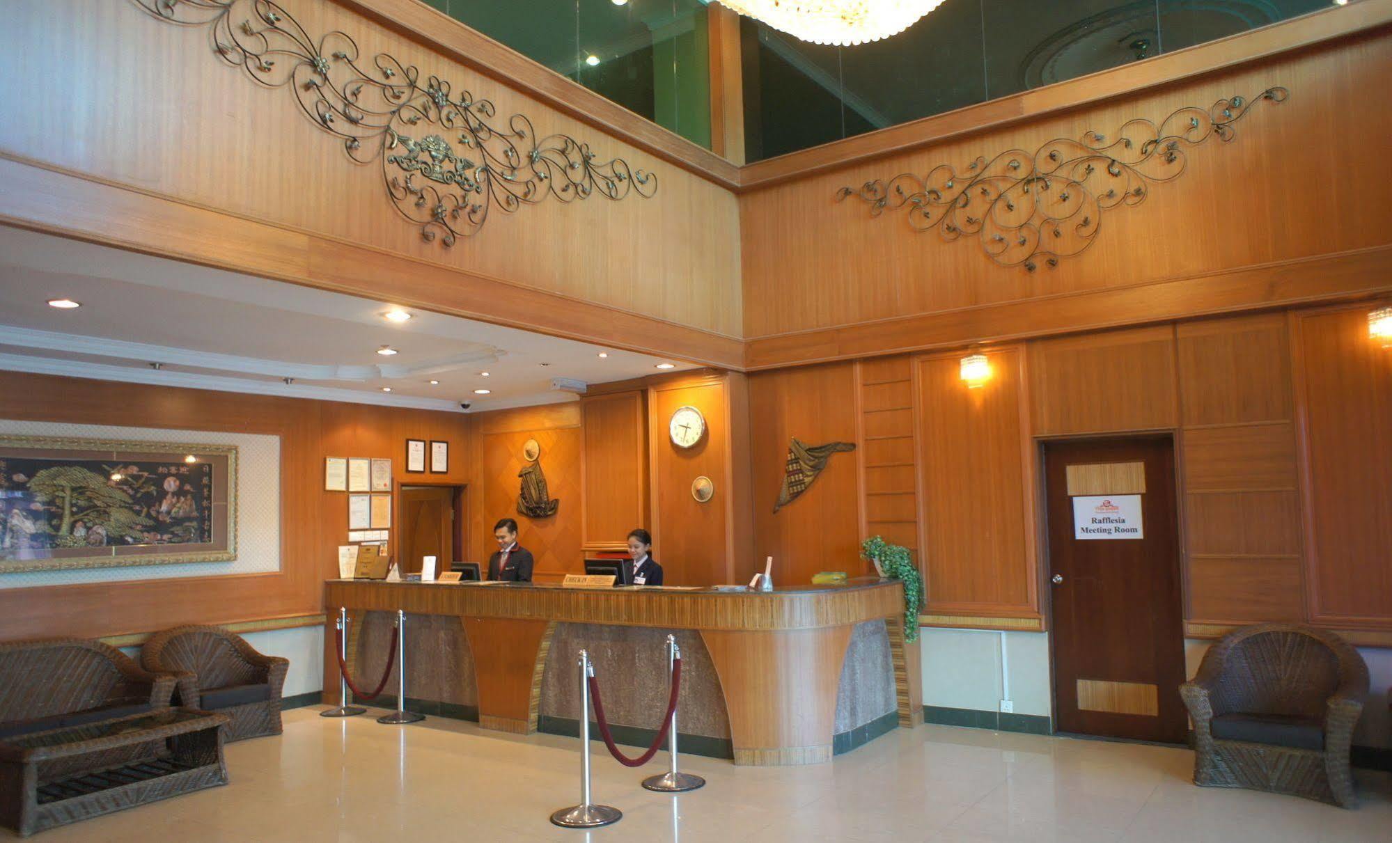 Tyng Garden Hotel Сандакан Экстерьер фото